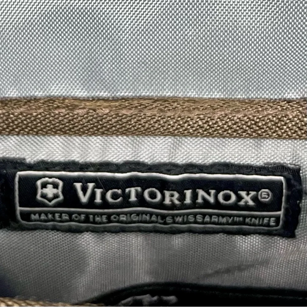 VICTORINOX Crossbody Messenger Laptop Bag